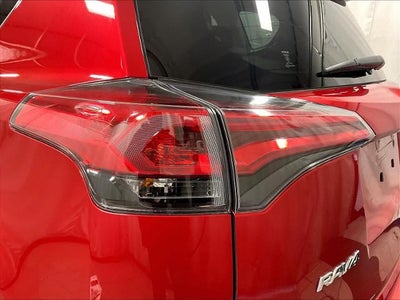 2016 Toyota RAV4 AWD 4dr XLE (Natl)