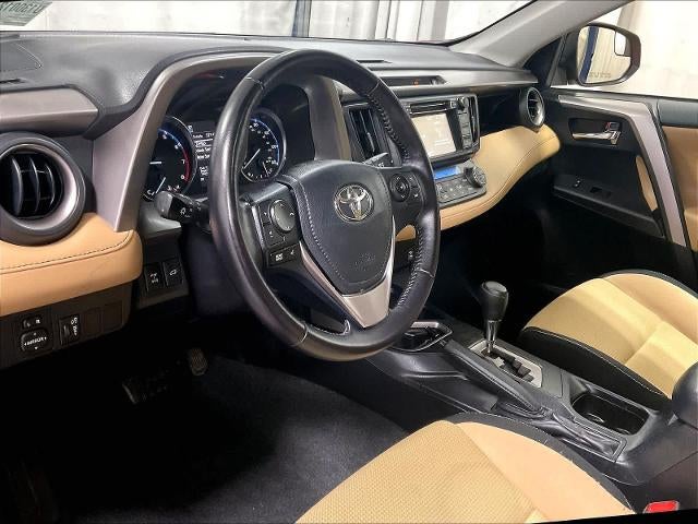 2016 Toyota RAV4 AWD 4dr XLE (Natl)