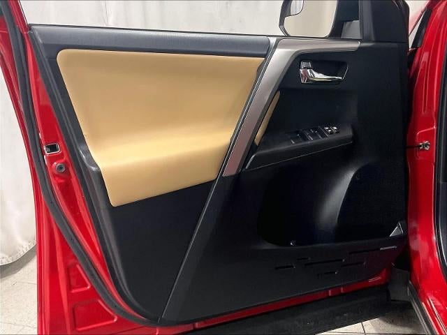 2016 Toyota RAV4 AWD 4dr XLE (Natl)