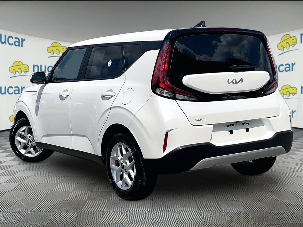 2025 Kia Soul LX