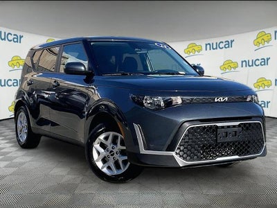 2024 Kia Soul LX IVT