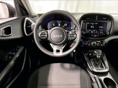 2024 Kia Soul LX IVT