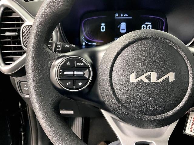 2024 Kia Soul LX IVT