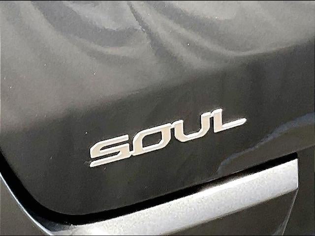 2024 Kia Soul LX IVT