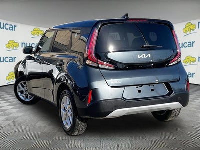 2024 Kia Soul LX IVT