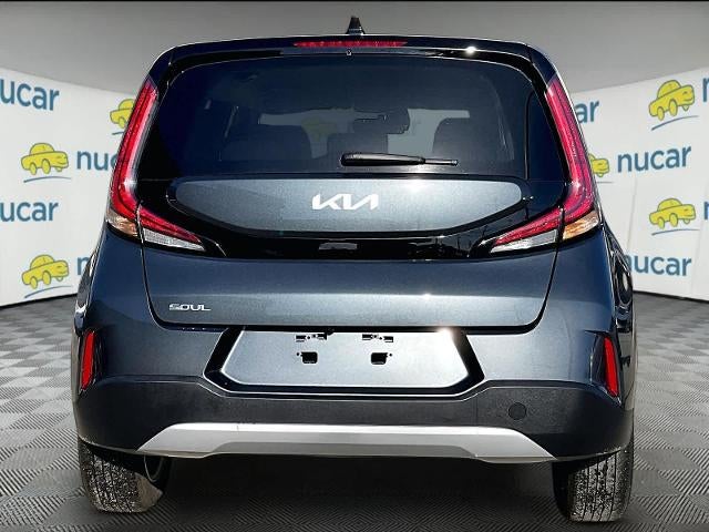 2024 Kia Soul LX IVT