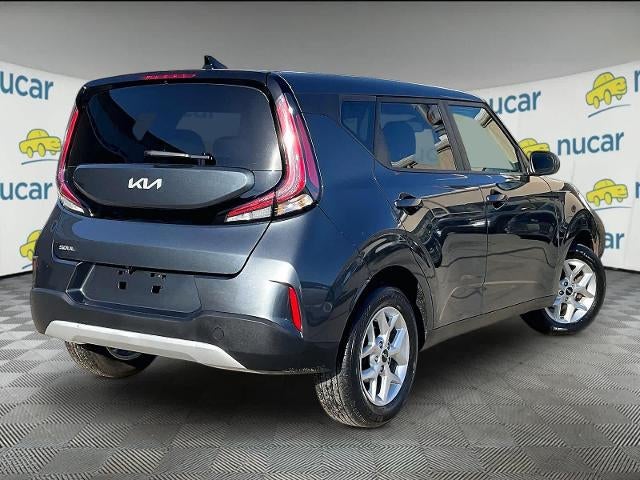 2024 Kia Soul LX IVT