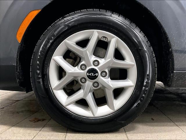 2024 Kia Soul LX IVT