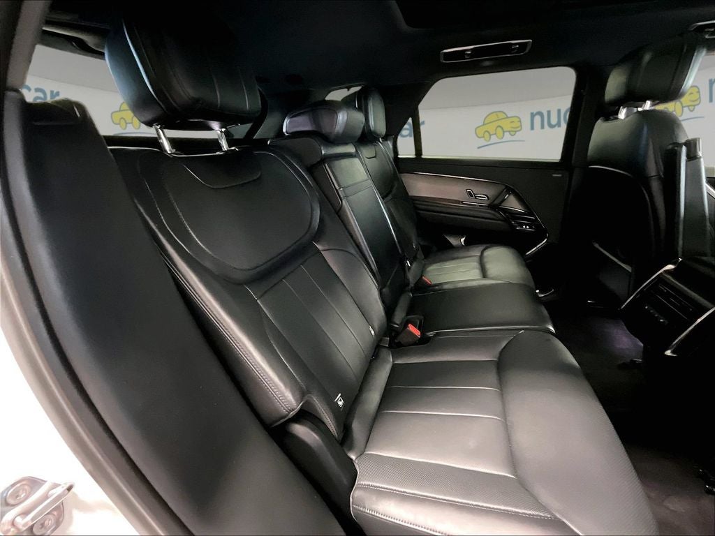 2025 Land Rover Range Rover Sport SE