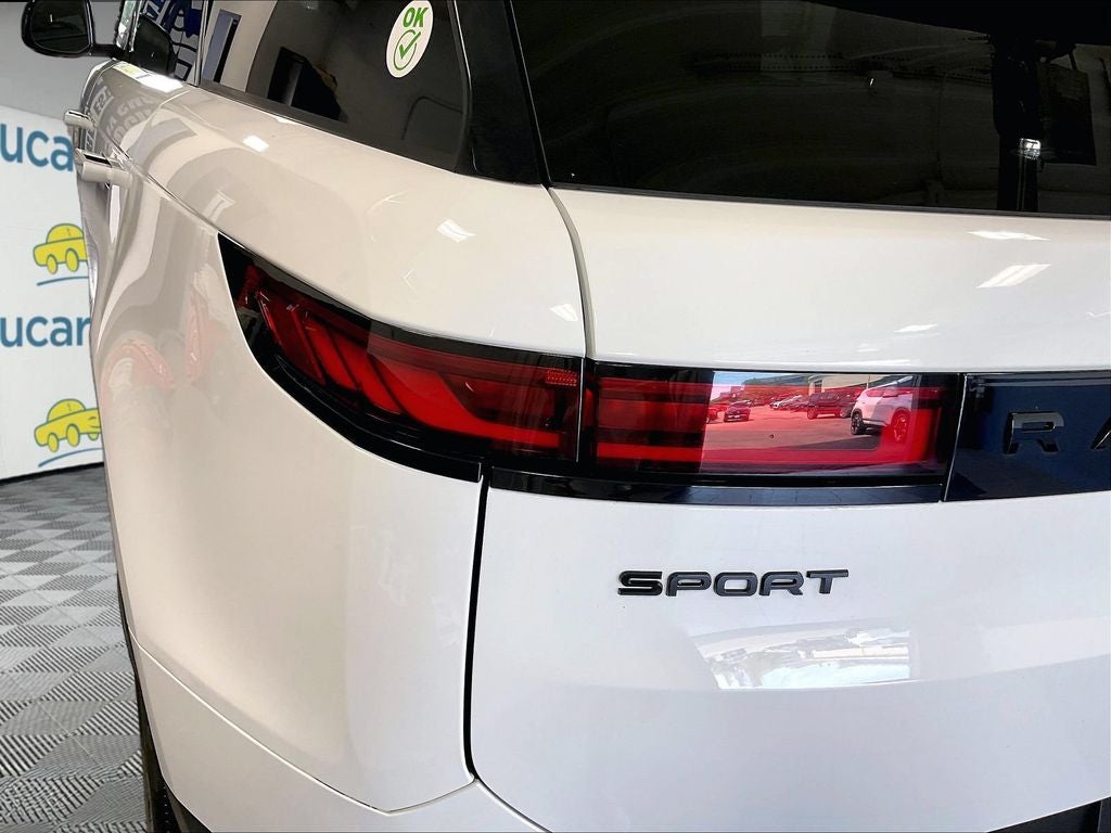 2025 Land Rover Range Rover Sport SE