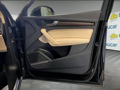 2024 Audi Q5 45 S line Premium quattro