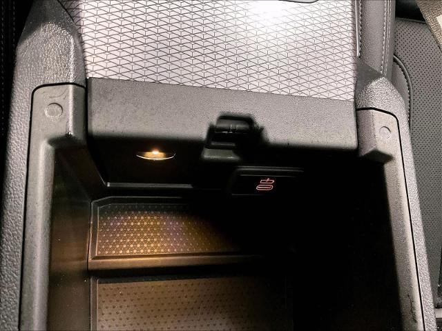 2025 BMW 330i xDrive Sedan