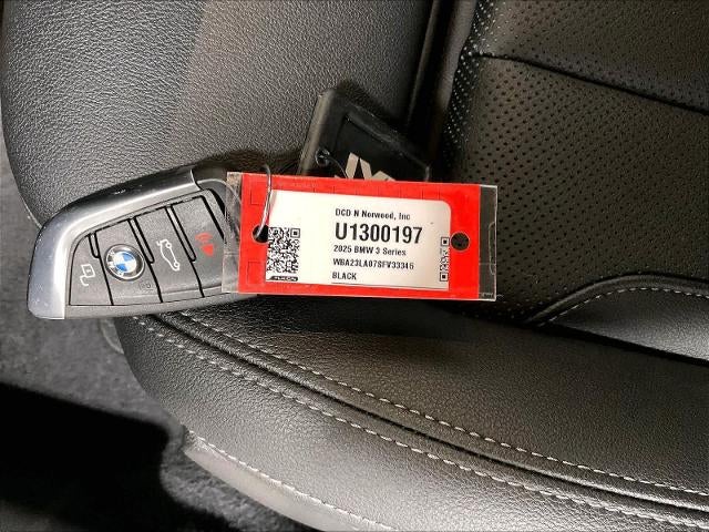 2025 BMW 330i xDrive Sedan