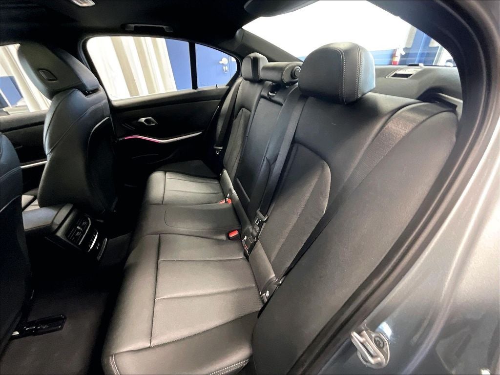 2025 BMW 3 Series 330i xDrive