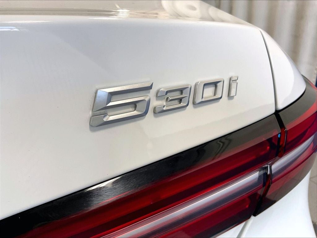 2026 BMW 5 Series 530i xDrive