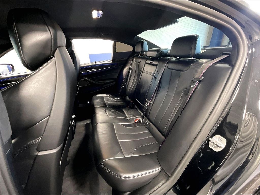 2022 BMW M5 Base