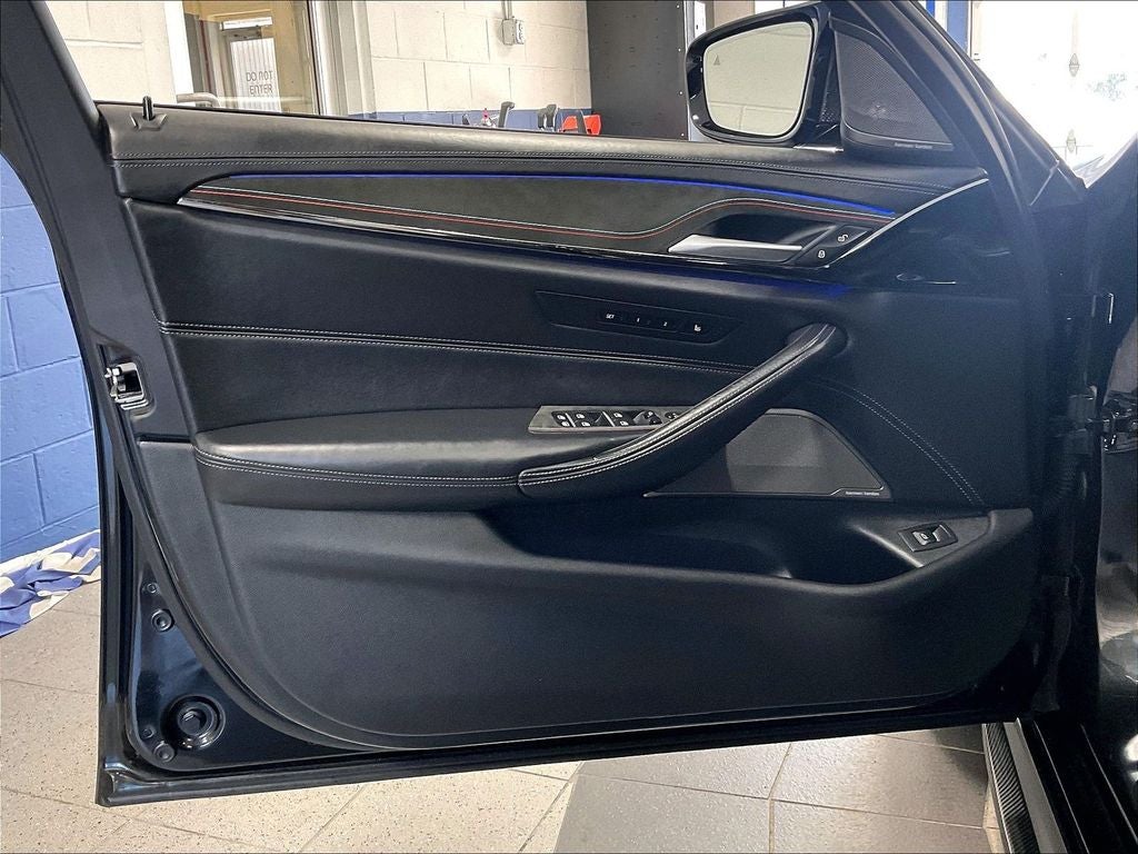 2022 BMW M5 Base