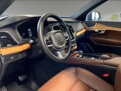 2024 Volvo XC90 B6 Plus Bright Theme