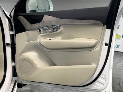 2024 Volvo XC90 B6 Plus Bright Theme