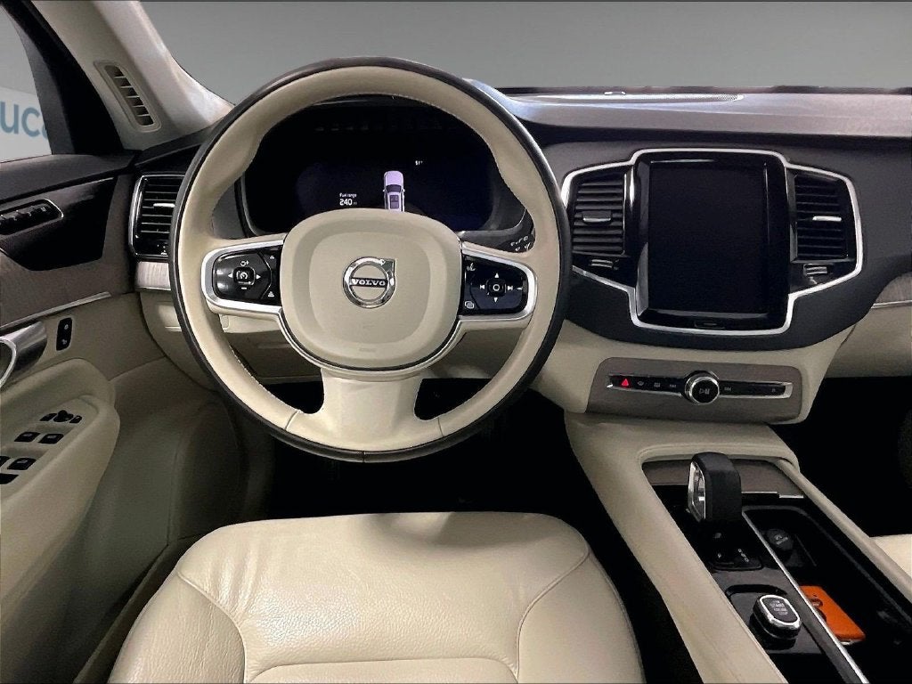 2024 Volvo XC90 B6 Plus Bright Theme