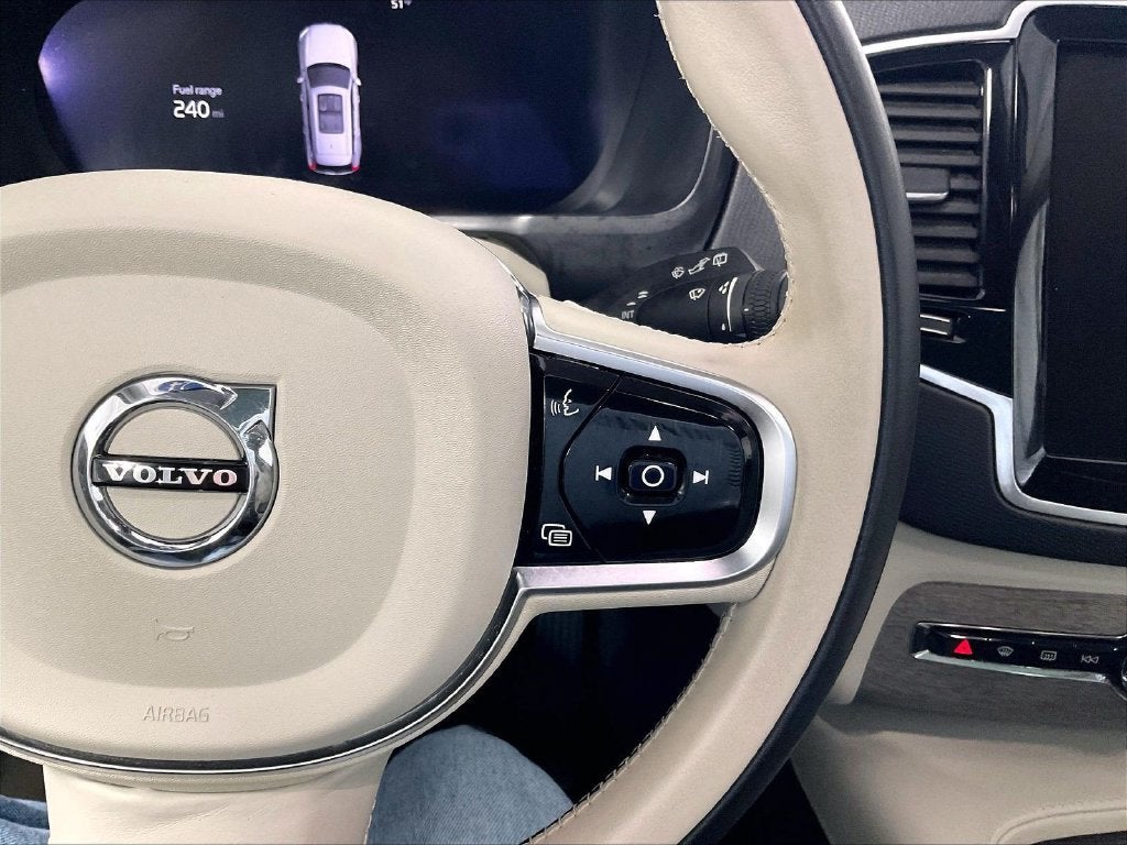 2024 Volvo XC90 B6 Plus Bright Theme