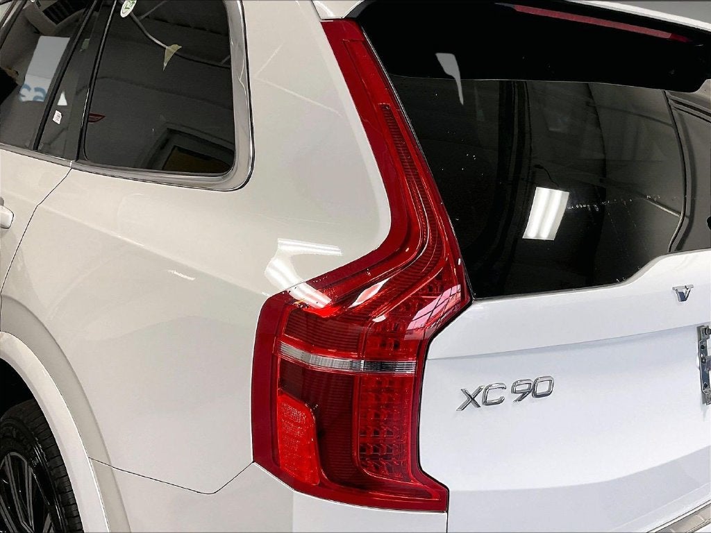2024 Volvo XC90 B6 Plus Bright Theme