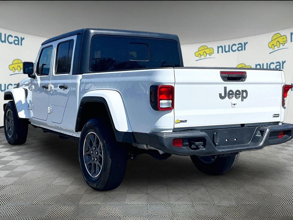 2023 Jeep Gladiator Overland