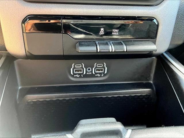 2022 RAM 1500 Big Horn 4x4 Quad Cab 6'4" Box