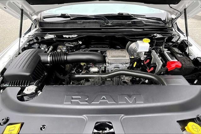 2020 RAM 1500 Big Horn 4x4 Crew Cab 5'7" Box