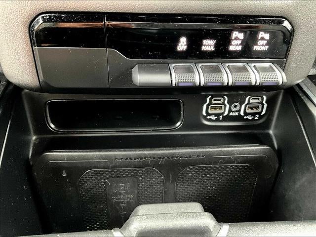 2021 RAM 1500 Laramie 4x4 Crew Cab 5'7" Box