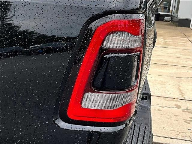 2021 RAM 1500 Laramie 4x4 Crew Cab 5'7" Box