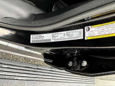 2021 RAM 1500 Laramie 4x4 Crew Cab 5'7" Box