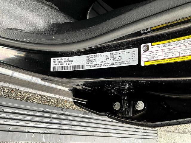 2021 RAM 1500 Laramie 4x4 Crew Cab 5'7" Box