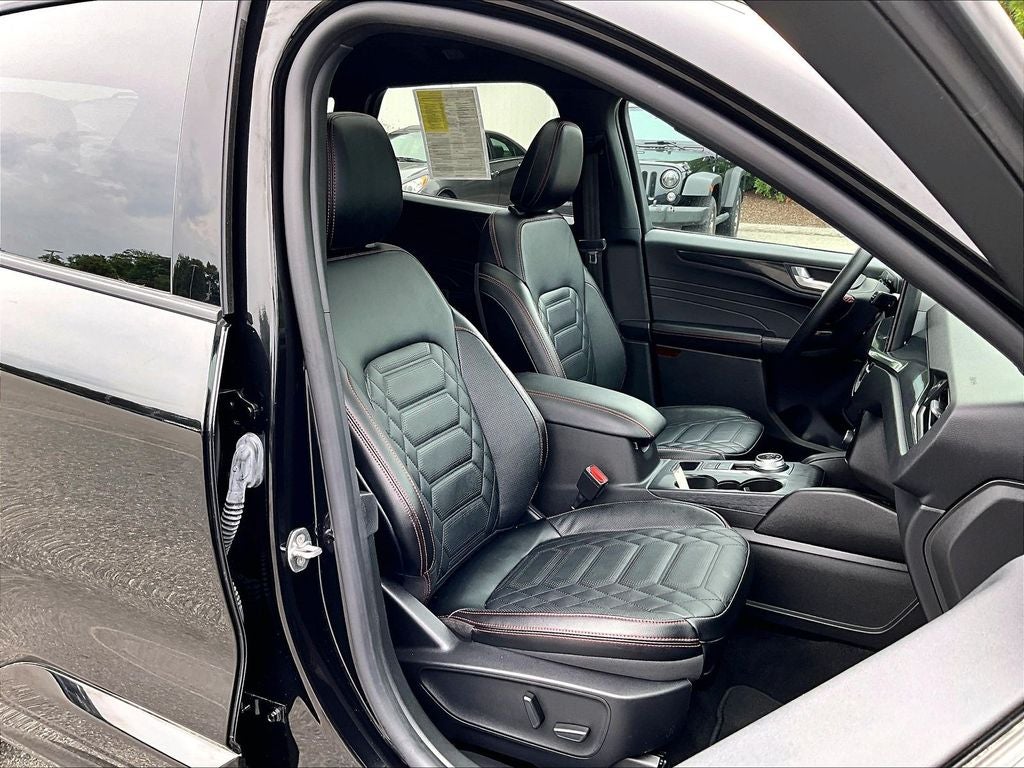 2024 Ford Escape ST-Line Elite