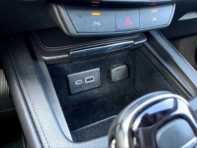 2025 Cadillac XT4 AWD 4dr Premium Luxury