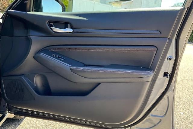 2020 Nissan Altima 2.5 SR Sedan