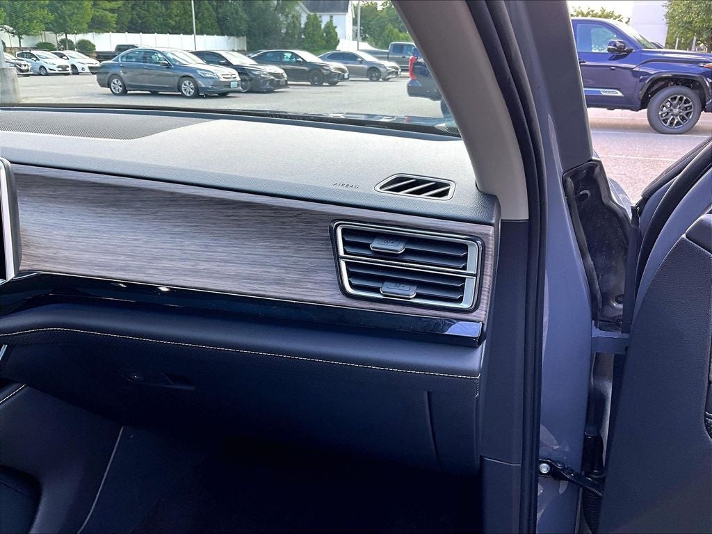 2025 Volkswagen Atlas 2.0T SEL