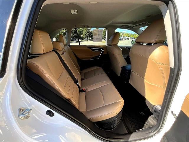 2021 Toyota RAV4 Hybrid XLE Premium AWD (Natl)