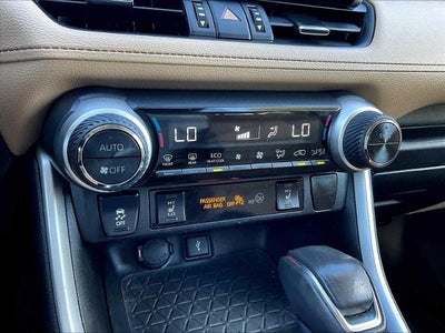 2021 Toyota RAV4 Hybrid XLE Premium AWD (Natl)