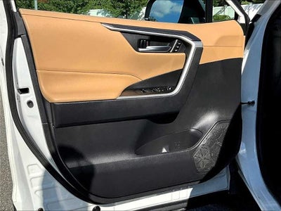 2021 Toyota RAV4 Hybrid XLE Premium AWD (Natl)