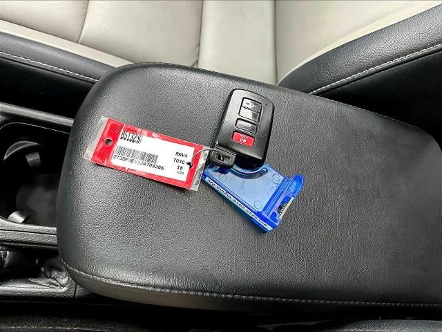 2018 Toyota RAV4 Limited AWD (GS)