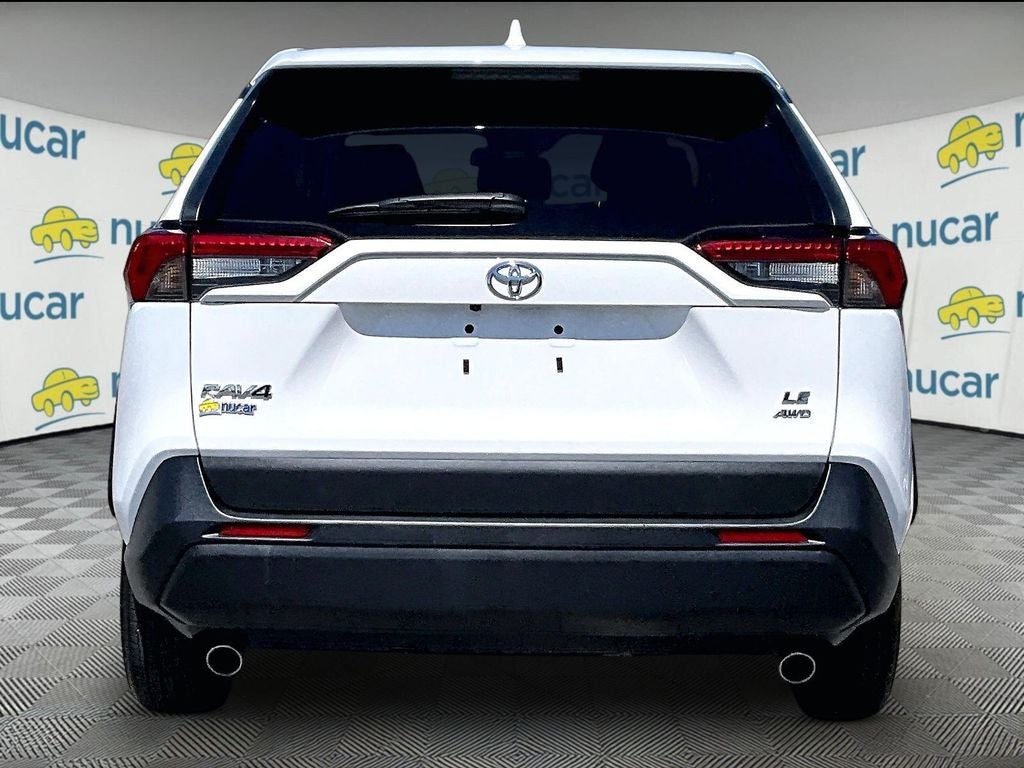 2025 Toyota RAV4 LE