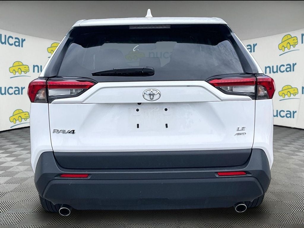 2025 Toyota RAV4 LE
