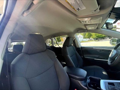 2022 Toyota RAV4 LE AWD (Natl)