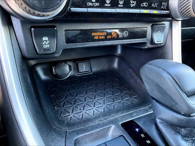 2022 Toyota RAV4 LE AWD (Natl)