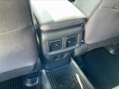 2022 Toyota RAV4 LE AWD (Natl)