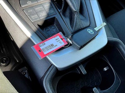2022 Toyota RAV4 LE AWD (Natl)