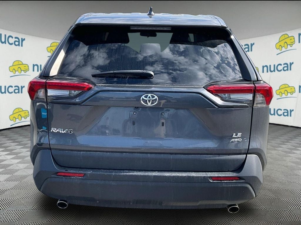 2022 Toyota RAV4 LE