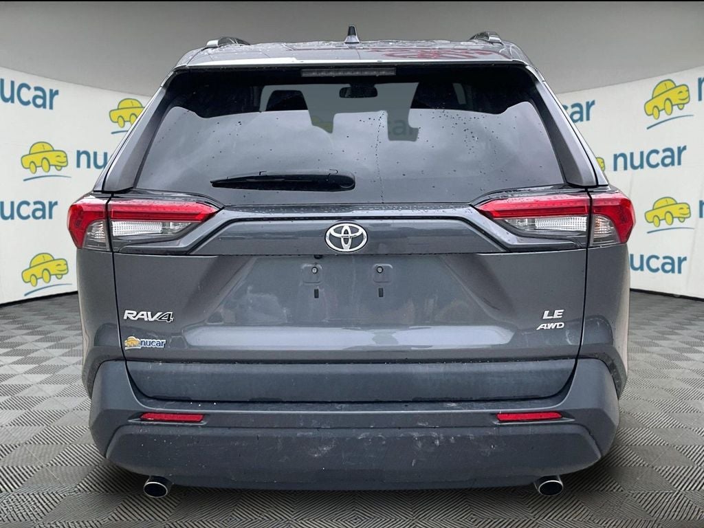 2021 Toyota RAV4 LE