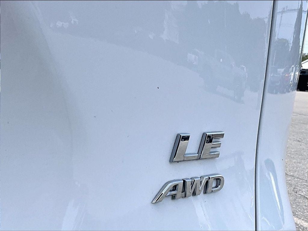 2021 Toyota RAV4 LE